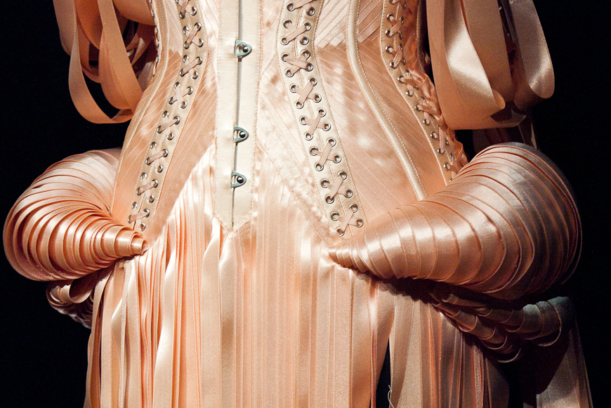Kelly_thompson_blog_NGV_Jean_Paul_Gaultier_Melbourne_National_Gallery_Sidewalk_catwalk