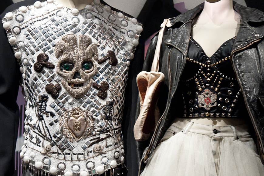 Kelly_thompson_blog_NGV_Jean_Paul_Gaultier_Melbourne_National_Gallery_Sidewalk_catwalk